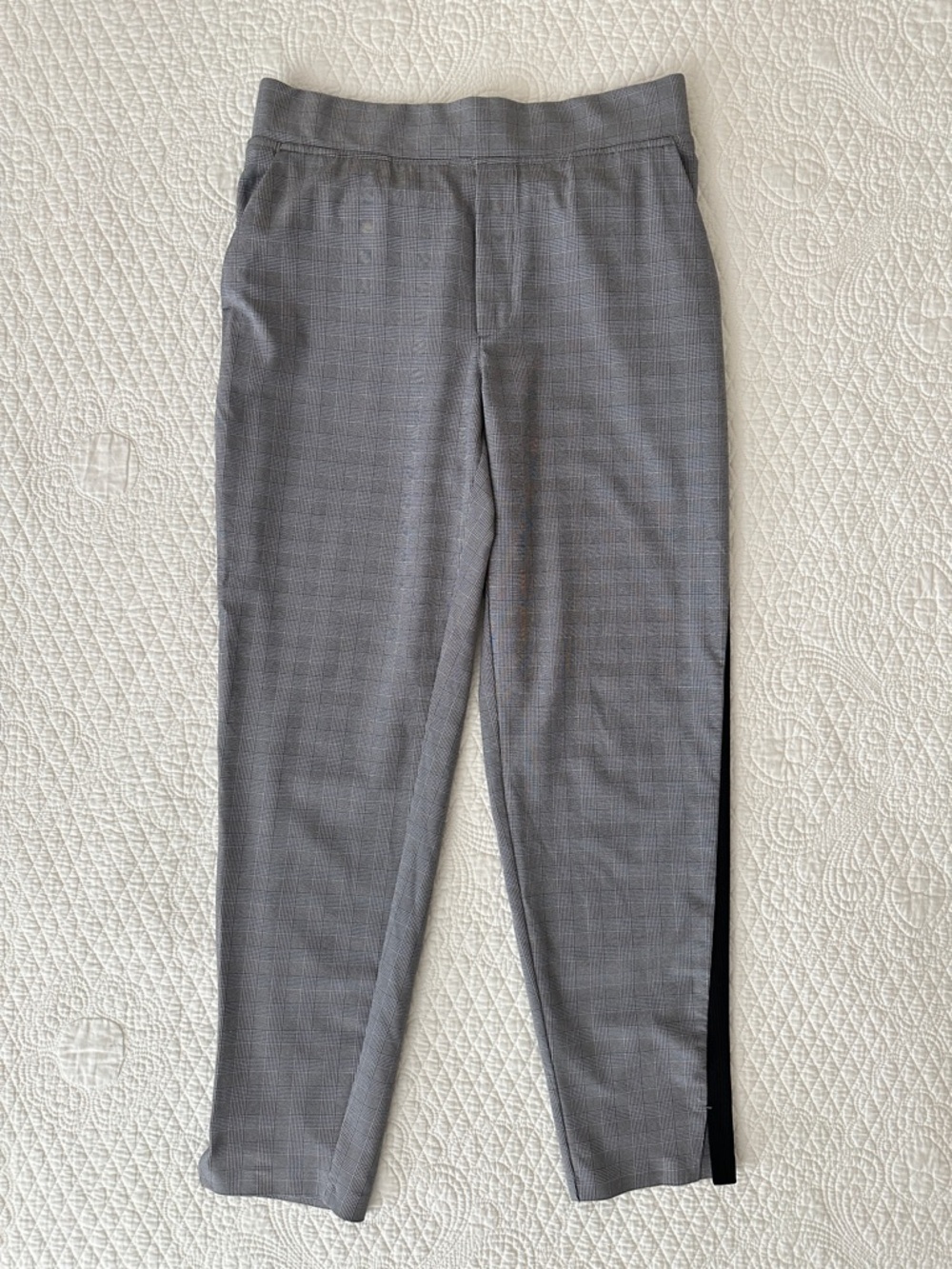 Athleta Glen Plaid Brooklyn Ankle Pant Women’s 6 Black White Side Stripe - Picture 2 of 11